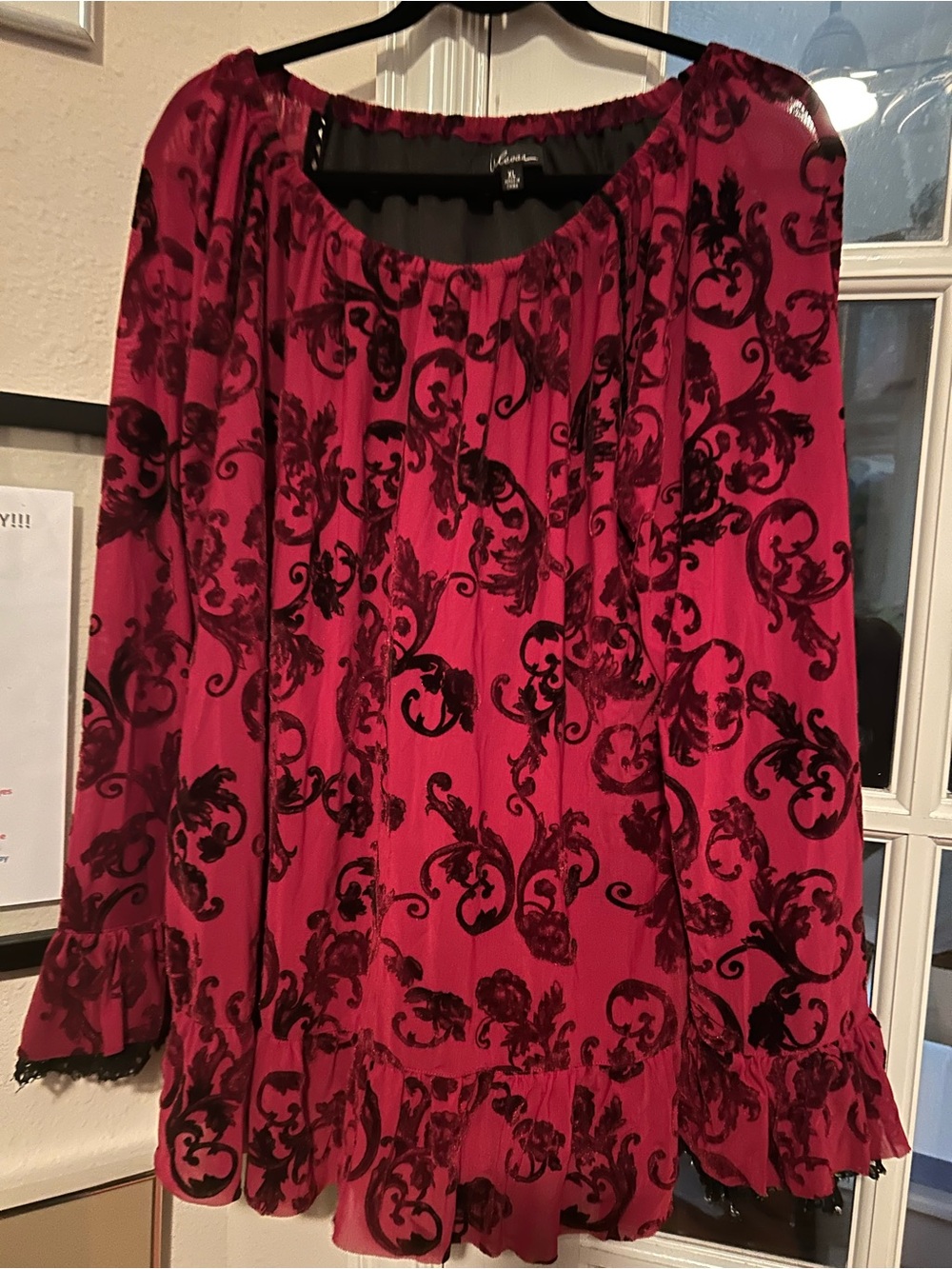 Caleaas Romantic Red Velvet Burnout top